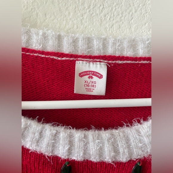 Holiday time red and white knit reindeer skating Christmas crew neck sweater - Picture 2 of 3